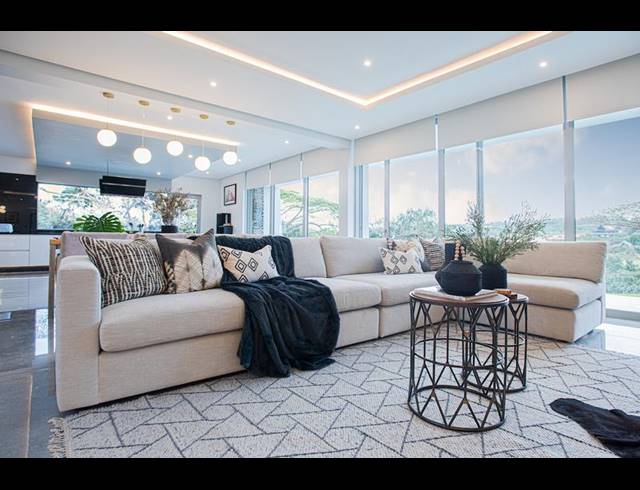 7 BEDROOM HOUSE FOR SALE IN ZIMBALI ESTATE